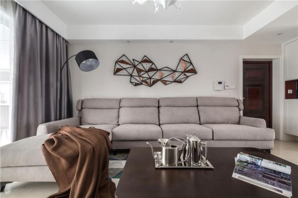 中航華府120平米現(xiàn)代簡(jiǎn)約