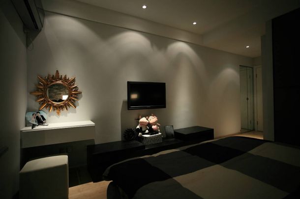 保利心語花園136平米三室兩廳后現(xiàn)代混搭風格效果圖參考