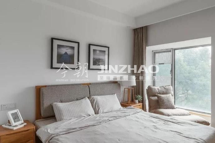 中貿(mào)廣場(chǎng)