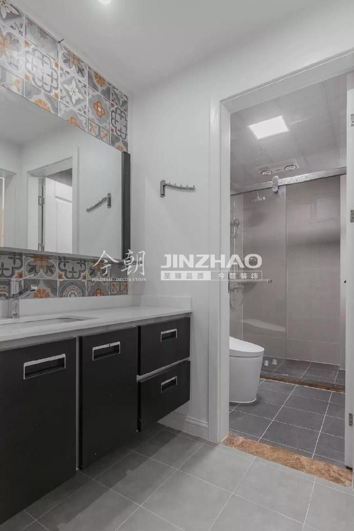 中貿(mào)廣場(chǎng)